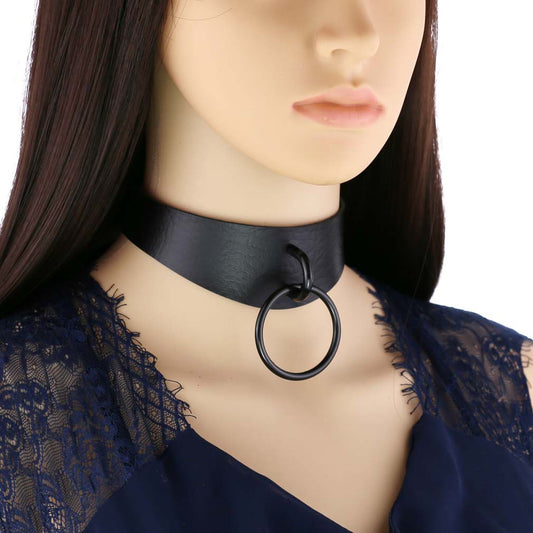 Curve Round Ring Choker